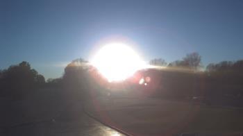 Weather camera view of Windyke Country Club.