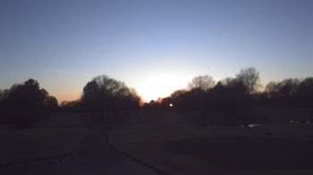 Weather camera view of Windyke Country Club.