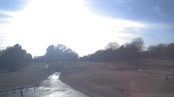 Weather camera view of Windyke Country Club.