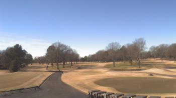 Weather camera view of Windyke Country Club.