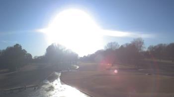 Weather camera view of Windyke Country Club.