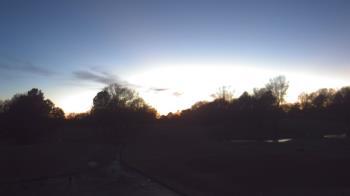 Weather camera view of Windyke Country Club.