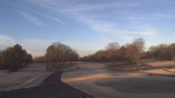 Weather camera view of Windyke Country Club.