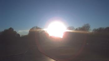 Weather camera view of Windyke Country Club.