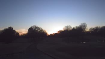 Weather camera view of Windyke Country Club.