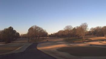 Weather camera view of Windyke Country Club.