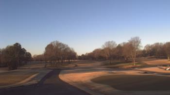 Weather camera view of Windyke Country Club.