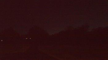 Weather camera view of Windyke Country Club.