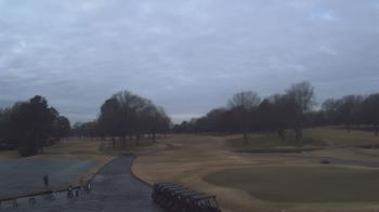 Weather camera view of Windyke Country Club.