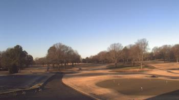 Weather camera view of Windyke Country Club.