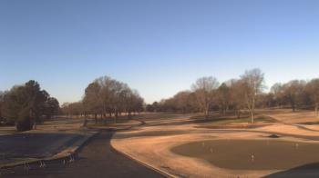 Weather camera view of Windyke Country Club.