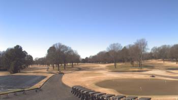 Weather camera view of Windyke Country Club.