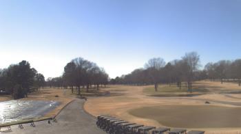 Weather camera view of Windyke Country Club.