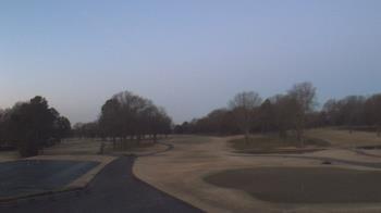 Weather camera view of Windyke Country Club.