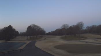 Weather camera view of Windyke Country Club.