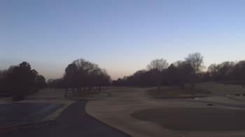 Weather camera view of Windyke Country Club.