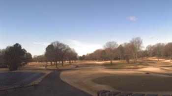 Weather camera view of Windyke Country Club.