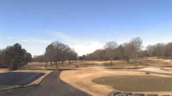 Weather camera view of Windyke Country Club.