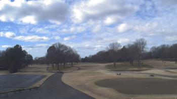 Weather camera view of Windyke Country Club.
