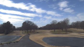 Weather camera view of Windyke Country Club.