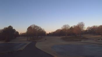 Weather camera view of Windyke Country Club.