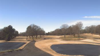 Weather camera view of Windyke Country Club.