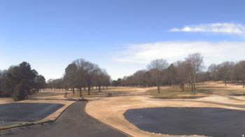 Weather camera view of Windyke Country Club.