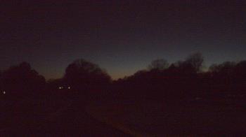 Weather camera view of Windyke Country Club.