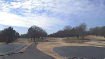 Weather camera view of Windyke Country Club.