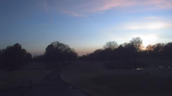 Weather camera view of Windyke Country Club.