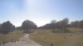 Weather camera view of Windyke Country Club.