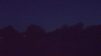 Weather camera view of Windyke Country Club.