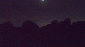 Weather camera view of Windyke Country Club.