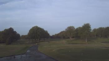 Weather camera view of Windyke Country Club.