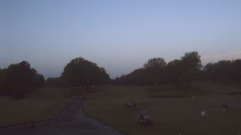 Weather camera view of Windyke Country Club.
