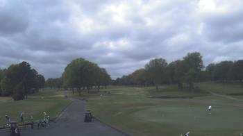Weather camera view of Windyke Country Club.