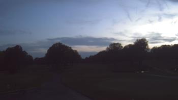 Weather camera view of Windyke Country Club.