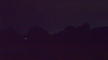 Weather camera view of Windyke Country Club.