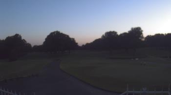Weather camera view of Windyke Country Club.