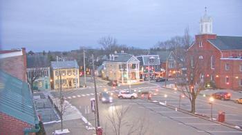 Weather camera view of A&M Pizza.