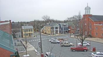 Weather camera view of A&M Pizza.