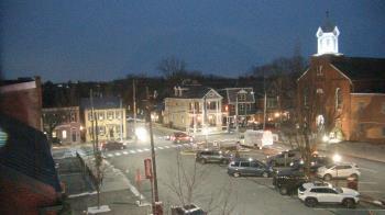 Weather camera view of A&M Pizza.