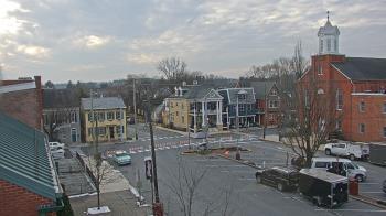 Weather camera view of A&M Pizza.