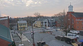 Weather camera view of A&M Pizza.