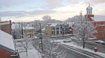 Weather camera view of A&M Pizza.
