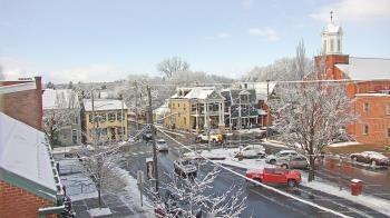 Weather camera view of A&M Pizza.