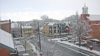 Weather camera view of A&M Pizza.