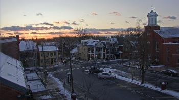 Weather camera view of A&M Pizza.