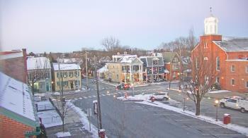 Weather camera view of A&M Pizza.