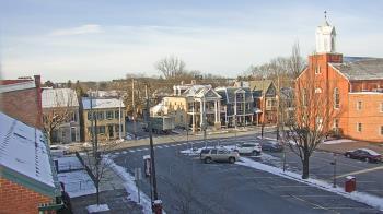 Weather camera view of A&M Pizza.